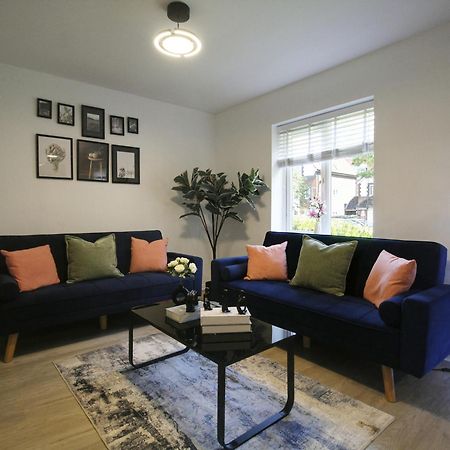 2Bdr Flat Rg1 - Free Open Parking Διαμέρισμα Ρίντινγκ Εξωτερικό φωτογραφία