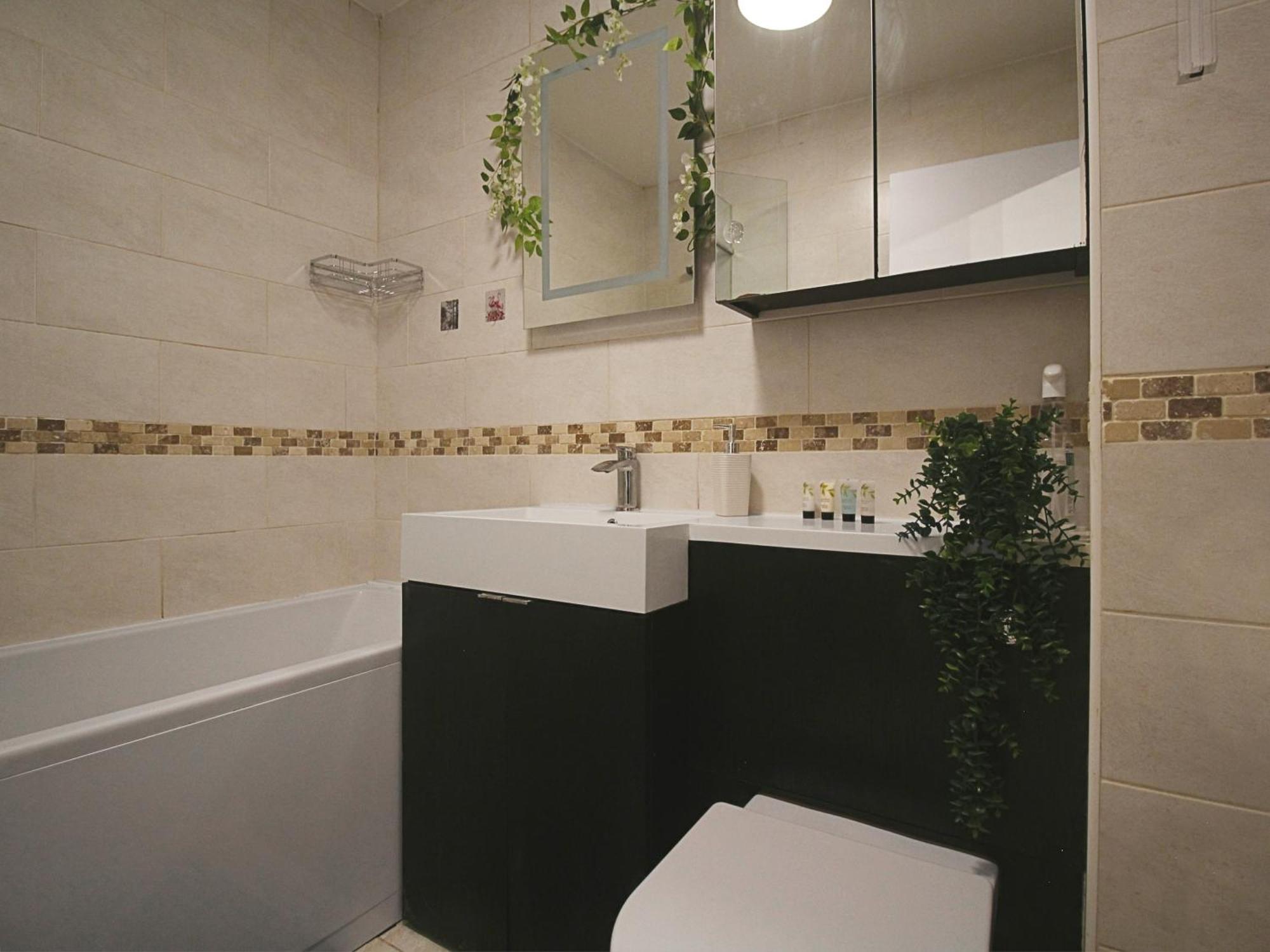 2Bdr Flat Rg1 - Free Open Parking Διαμέρισμα Ρίντινγκ Εξωτερικό φωτογραφία